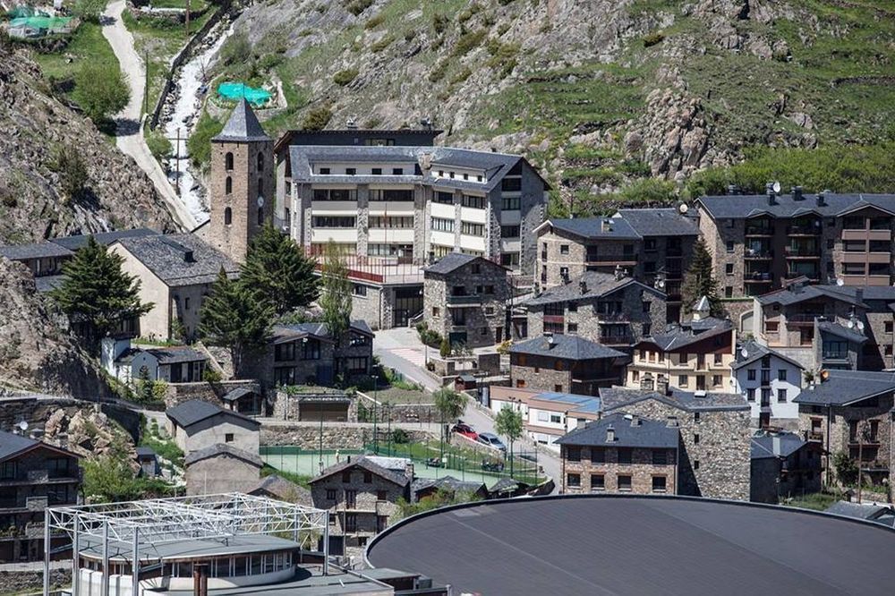 Apartamentos Canillo Pie Pistas 3000 Luaran gambar
