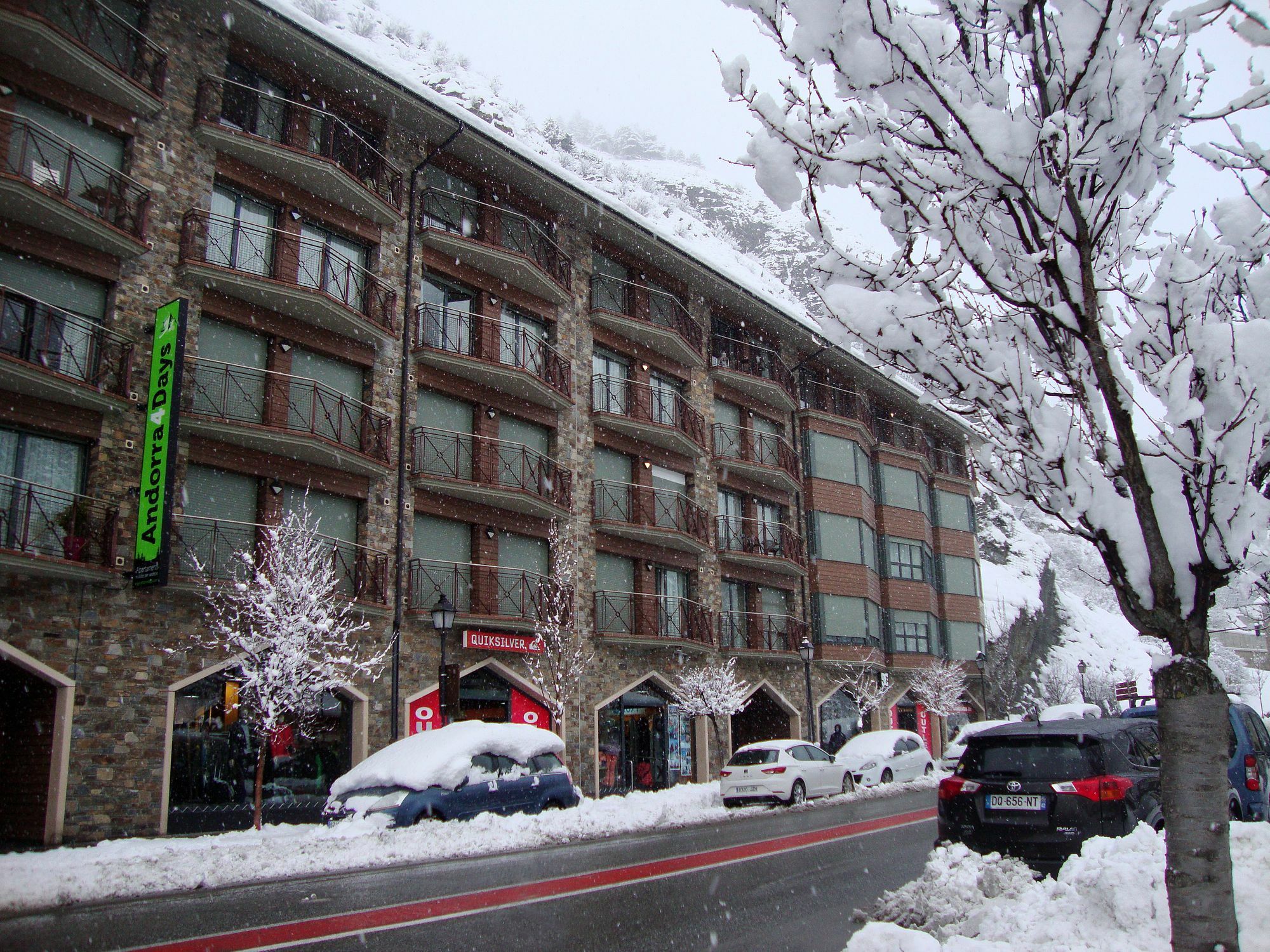 Apartamentos Canillo Pie Pistas 3000 Luaran gambar